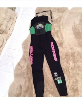 Women’s Vintage Retro Black Neoprene Full Wetsuit with Green & Pink Surf Swim M